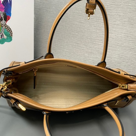 Prada Bags Top Quality
32x15.5x12cm