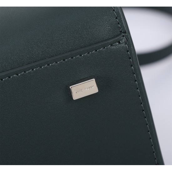 The Row Bags Top Quality
Small:26.20.18
Big:38.26.23