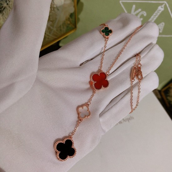 Van Cleef Jewelry Necklace