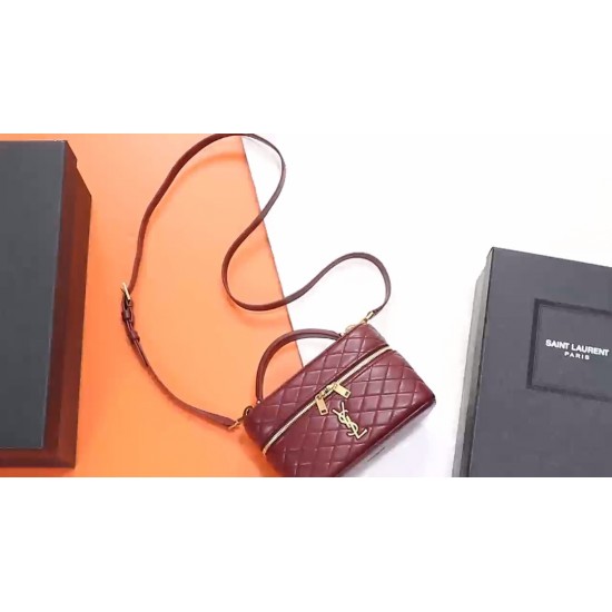 YSL Bags Top Quality
18×11×6.5 cm