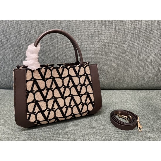 Valentino Bags Top Quality
35/25/17cm
