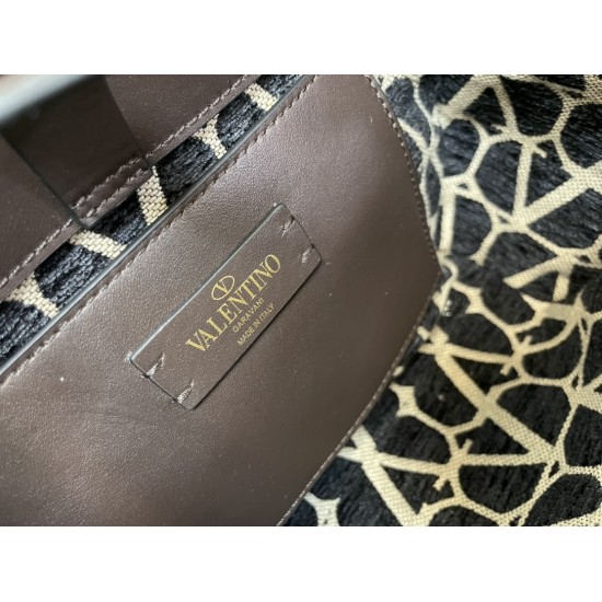 Valentino Bags Top Quality
35/25/17cm