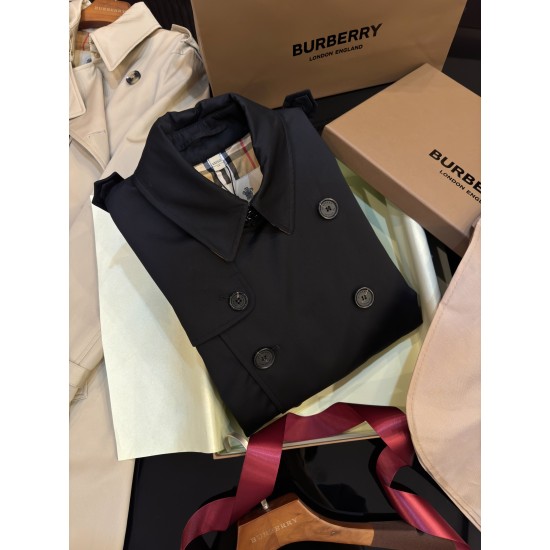 Burberry coat
uk4，6，8，10，12