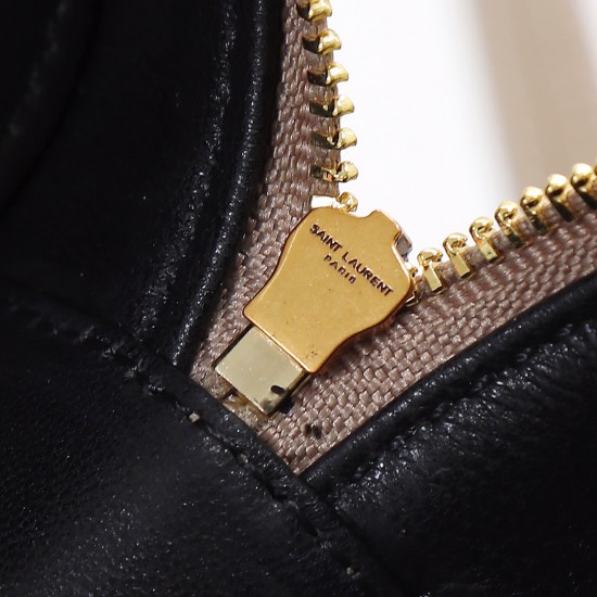 YSL Bags Top Quality
18×11×6.5 cm