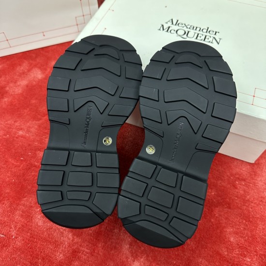 McQueen Shoes
 Top Quality
