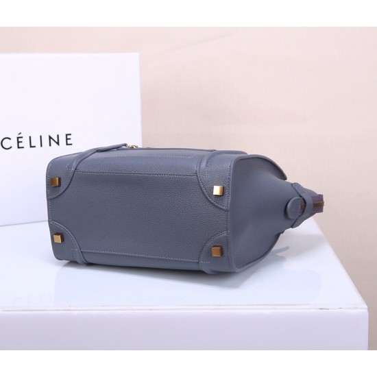 Celine Bags Top Quality 
Small size 20 * 20 * 8cm
Medium size 26 * 26 * 13cm
Large size 30 * 30 * 15cm