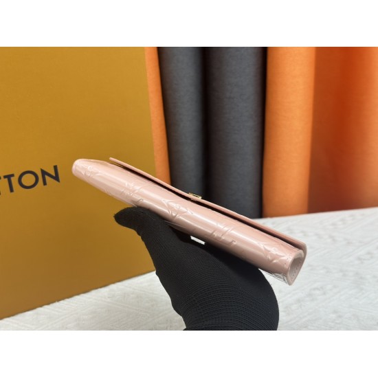 LV Bags High Quality Flip Wallet
