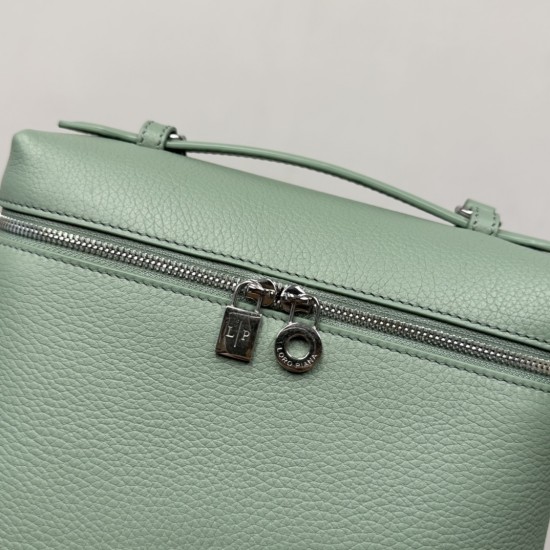 LP Bags Top Quality Size: 23 × 8 × 22cm