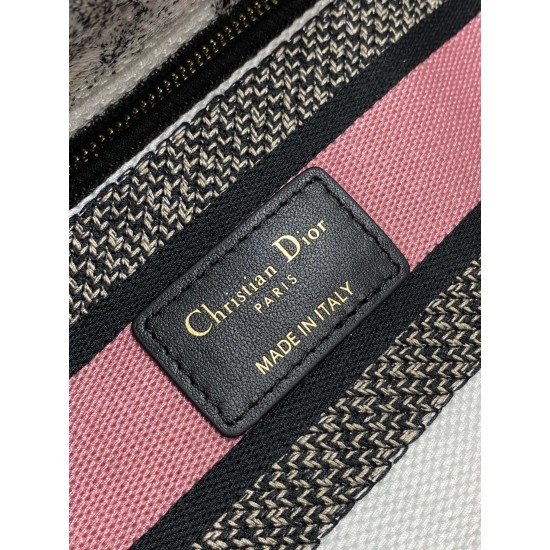 Dior Bags Top Quality
Five Grid
