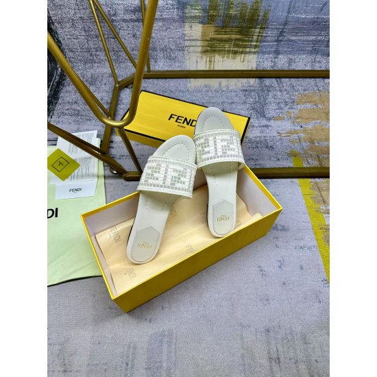 Fendi Shoes Top Quality
35-42