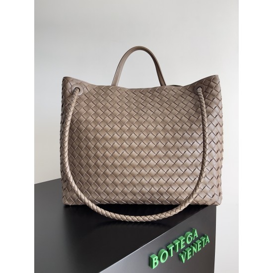 BV Bags Top Quality ANDIAMO 743575