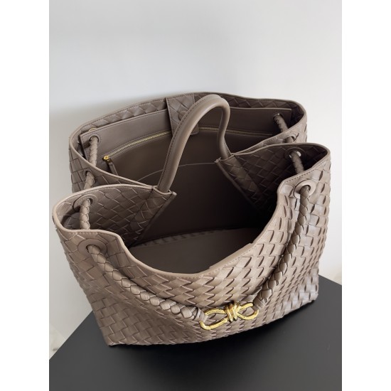 BV Bags Top Quality ANDIAMO 743575