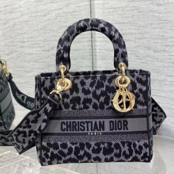 Dior Bags Top Quality
Five Grid