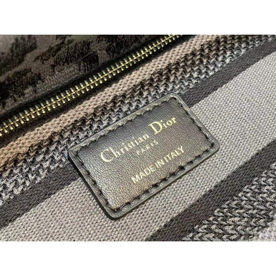 Dior Bags Top Quality
Five Grid