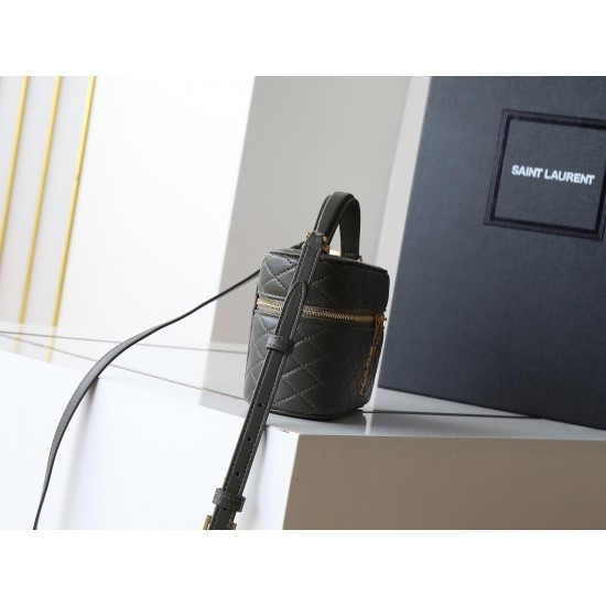 YSL Bags Top Quality
18×11×6.5 cm