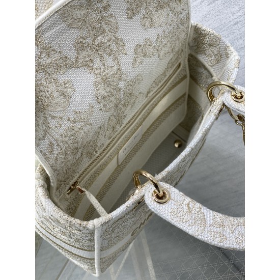 Dior Bags Top Quality
Five Grid