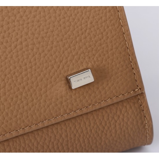 The Row Bags Top Quality
Small:26.20.18
Big:38.26.23