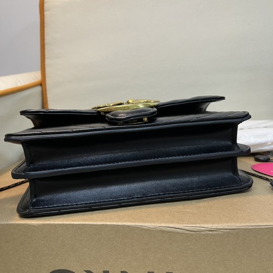 Pinko Bags Top Quality
27*17*8cm