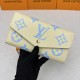 LV Bags High Quality Flip Wallet
