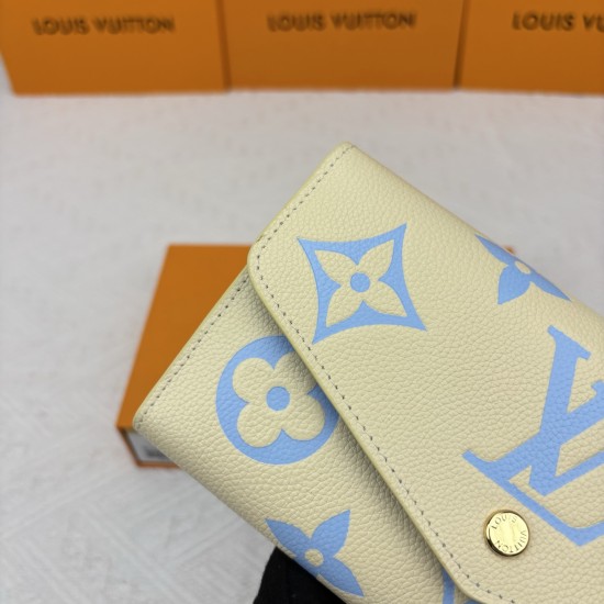 LV Bags High Quality Flip Wallet
