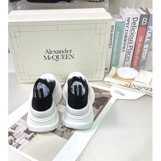 McQueen Shoes High Quality
women 35-40 

men 39-44