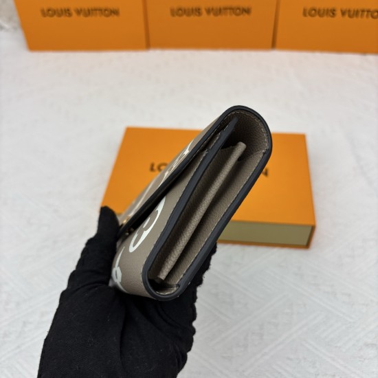 LV Bags High Quality Flip Wallet
