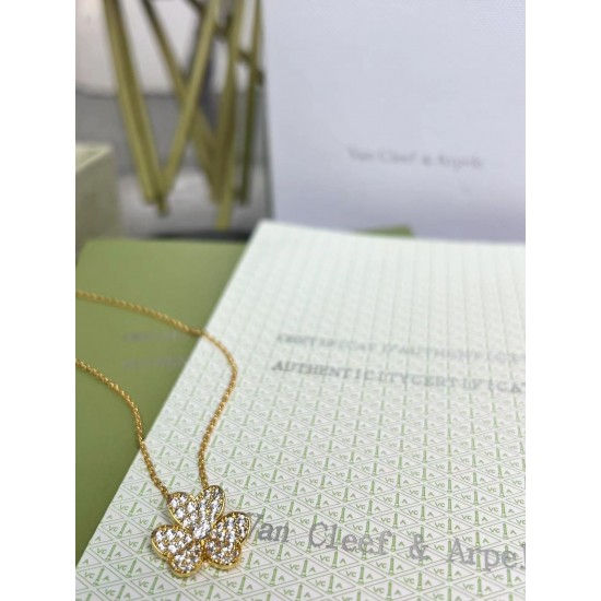 Van Cleef Jewelry Necklace