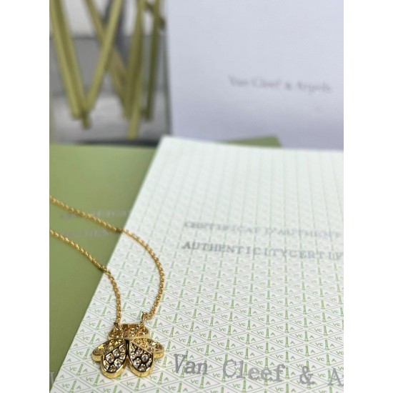 Van Cleef Jewelry Necklace