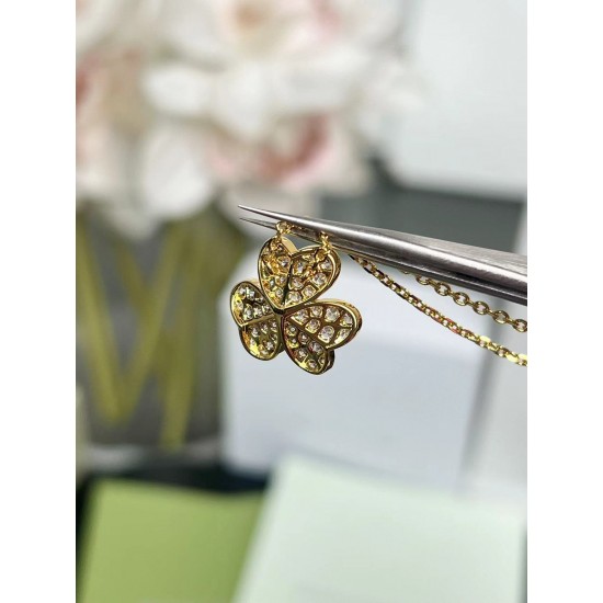 Van Cleef Jewelry Necklace