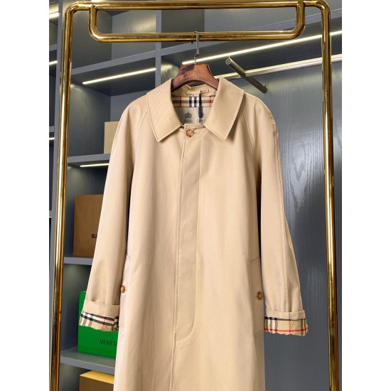 Burberry coat
uk4，6，8，10，12