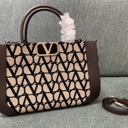 Valentino Bags Top Quality
35/25/17cm