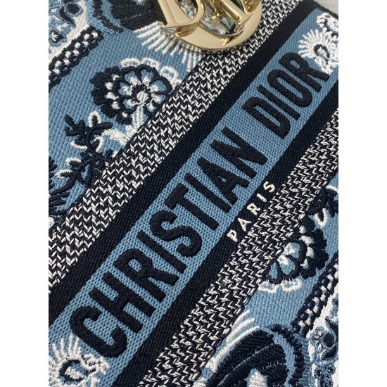 Dior Bags Top Quality
Five Grid