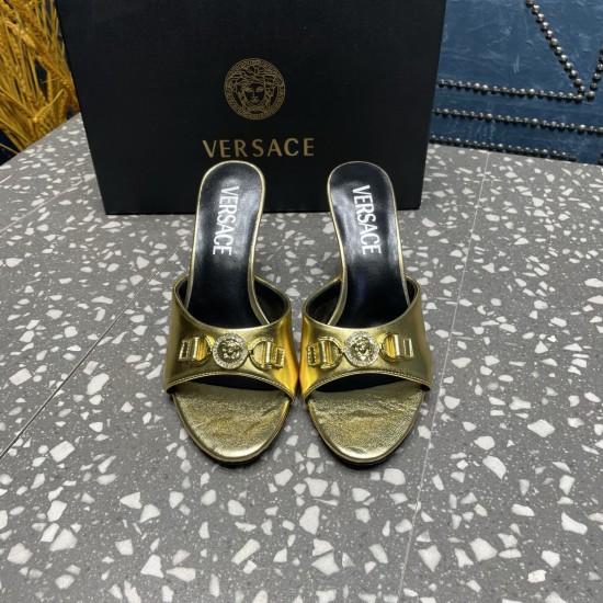 Versace Shoes Fashion shoes
 Top Quality