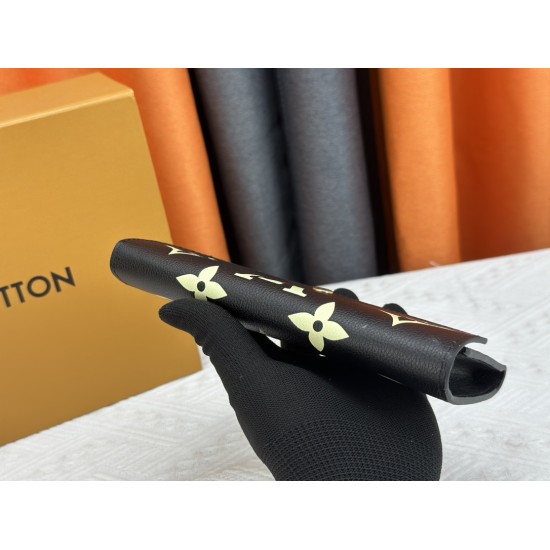 LV Bags High Quality Flip Wallet
