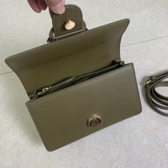 Pinko Bags Top Quality
21x13x6