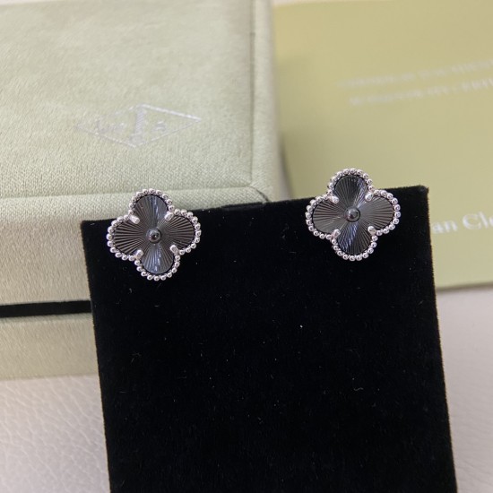 Van Cleef Jewelry High Quality