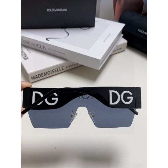 DG Glasses