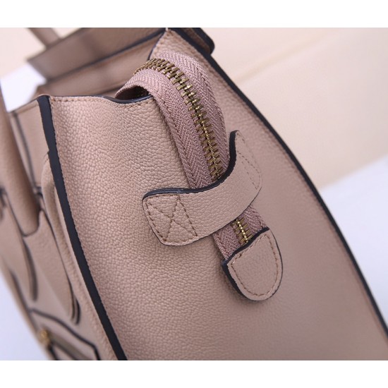 Celine Bags Top Quality 
Small size 20 * 20 * 8cm
Medium size 26 * 26 * 13cm
Large size 30 * 30 * 15cm