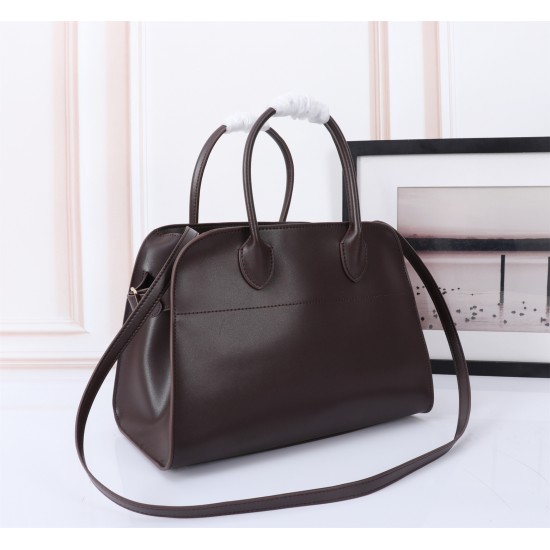 The Row Bags Top Quality
Small:26.20.18
Big:38.26.23