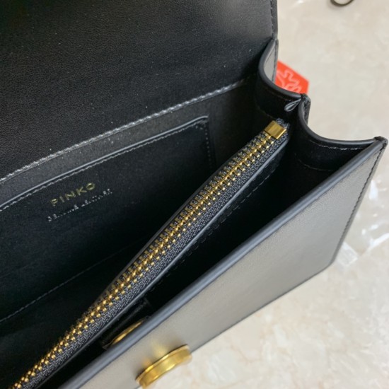 Pinko Bags Top Quality
21x13x6