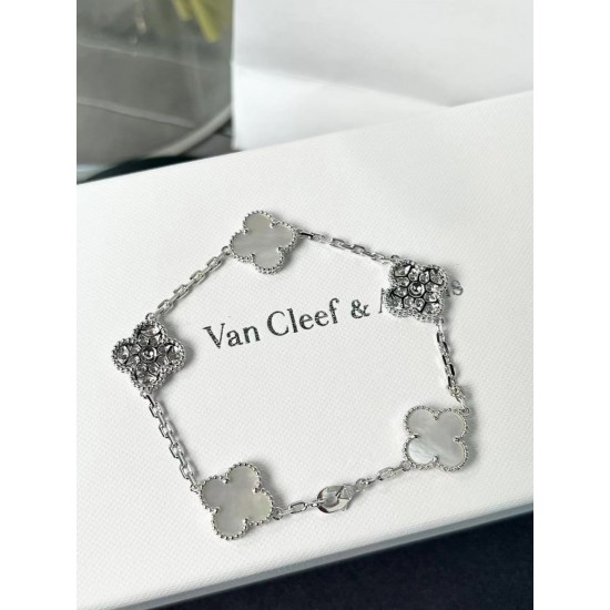 Van Cleef Jewelry Bracelet