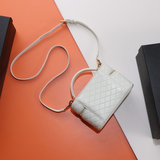 YSL Bags Top Quality
18×11×6.5 cm