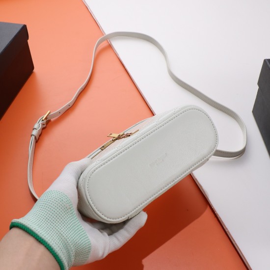 YSL Bags Top Quality
18×11×6.5 cm