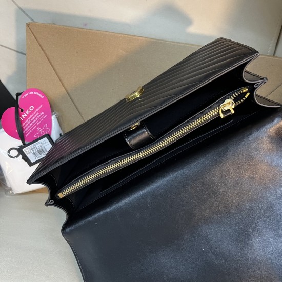 Pinko Bags Top Quality
21x13x6