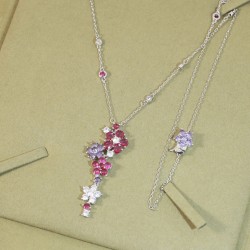 Van Cleef Jewelry Necklace