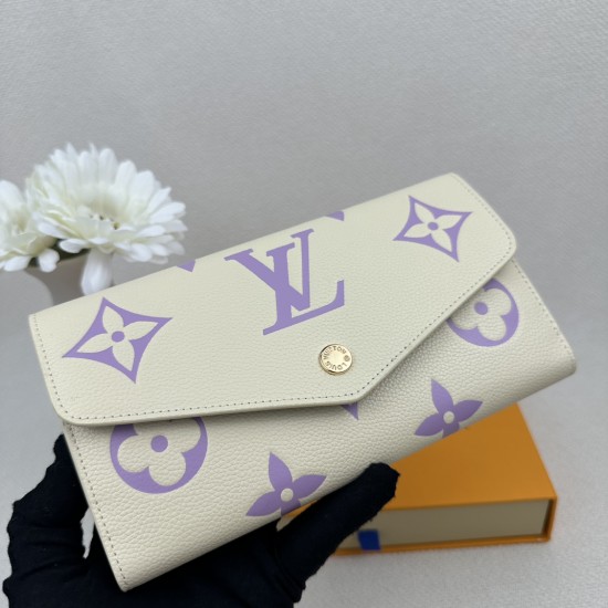 LV Bags High Quality Flip Wallet

