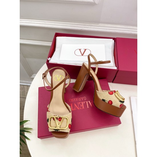 Valentino Shoes Top Quality