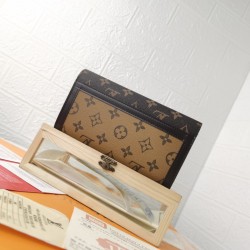 LV Bags High Quality Flip Wallet
