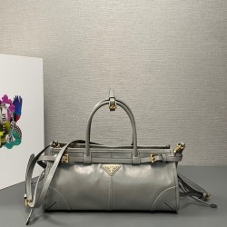 Prada Bags Top Quality
32x15.5x12cm