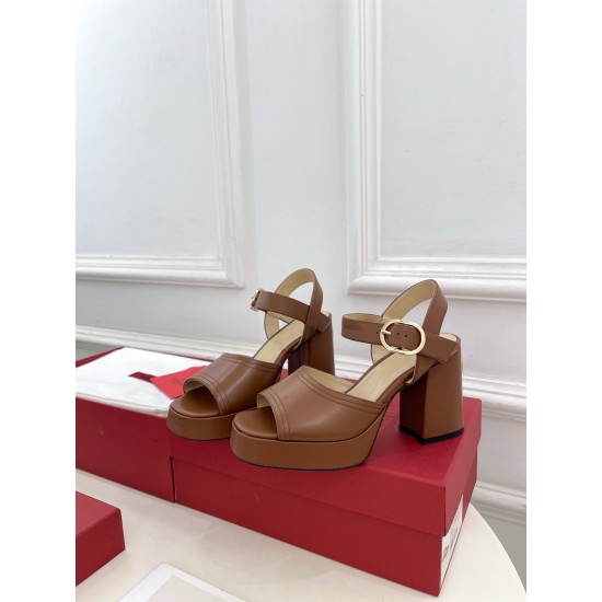 Valentino Shoes Top Quality